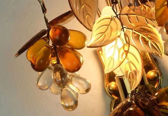 Image 1 of palwa mid century SCONCE 1970 kristal glas en verguld messing druiven en bladeren