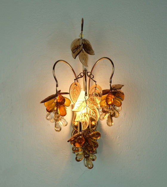 Image 1 of palwa mid century SCONCE 1970 kristal glas en verguld messing druiven en bladeren