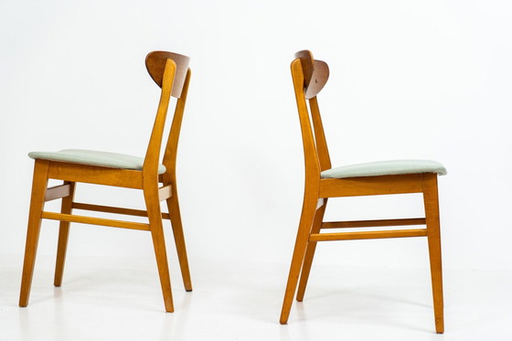 Image 1 of Set van 4 'Model 210' eetkamerstoelen van Thomas Harlev voor Farstrup (Denemarken, jaren 1960).