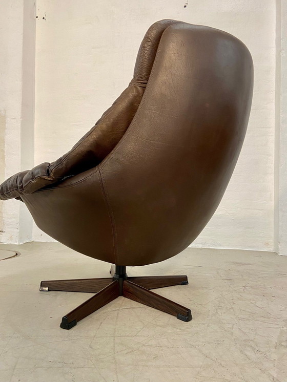 Image 1 of Vintage Deense Mid Century Leren Draaibare Ei Stoel Door Bramin 1960,S