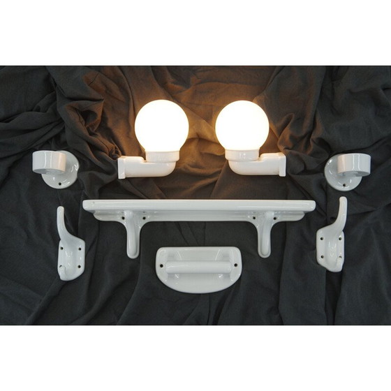 Image 1 of Vintage badkameraccessoires van Ditmar Urbach 1920