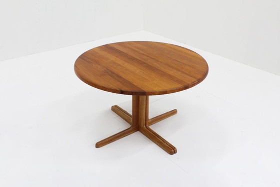 Image 1 of Vintage Deense Ronde Uitschuifbare Eettafel Teak