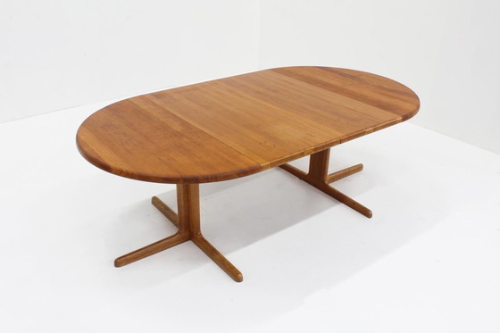 Image 1 of Vintage Deense Ronde Uitschuifbare Eettafel Teak