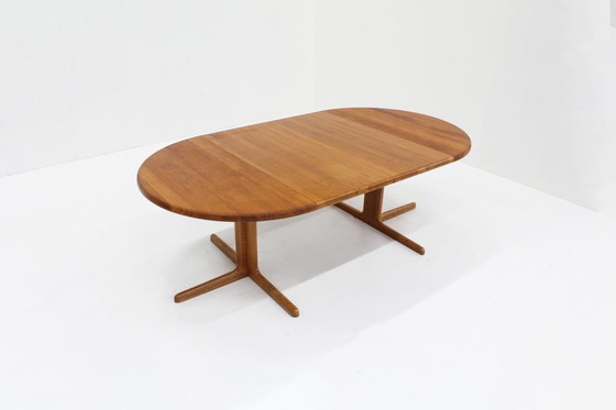 Image 1 of Vintage Deense Ronde Uitschuifbare Eettafel Teak