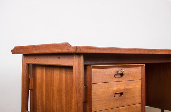 Image 1 of Deense Executive Teak Bureau Model 206 Door Arne Vodder Voor Sibast 1960.