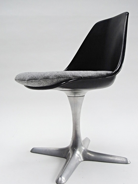 Image 1 of Shell stoel, Tulip Stoel Van Maurice Burke Voor Arkana, Kvadrat