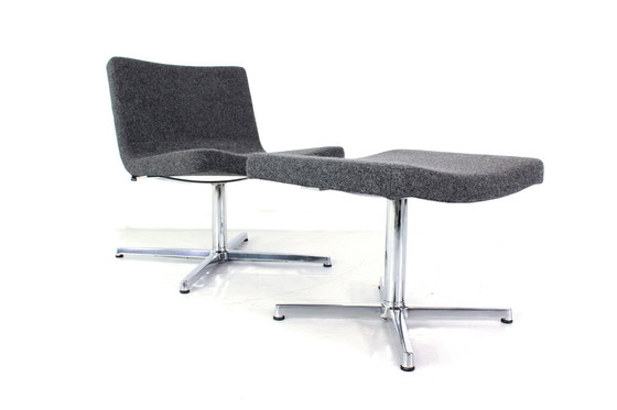 Image 1 of Wilkhahn Loungestoel met Kruk, Premium Wol, Aluminium en Chroom, Orig. prijs 2800,- Euro