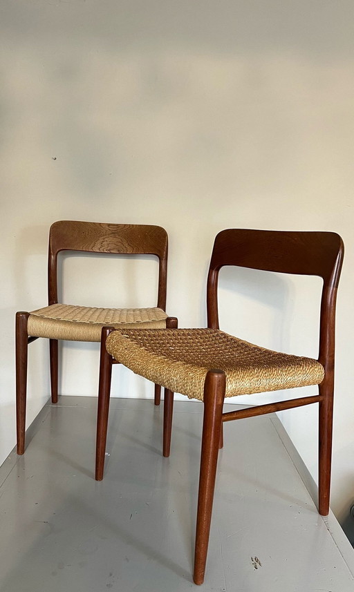 Set van 2 Niels Möller Model 75 eetkamerstoelen in perfecte staat