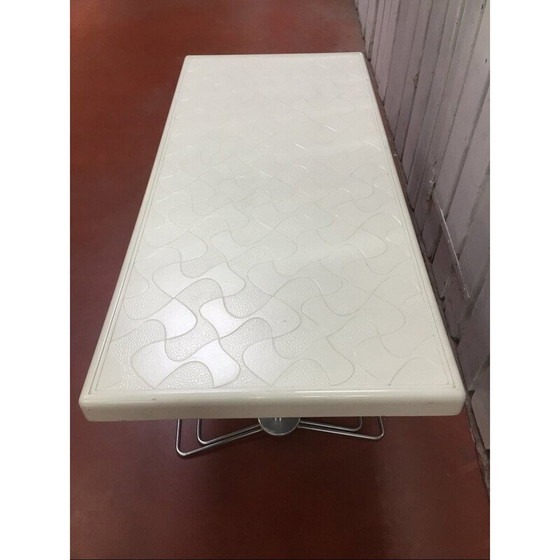 Image 1 of Vintage witte polyurethaan salontafel met verchroomd metalen frame, Oost-Duitsland 1970