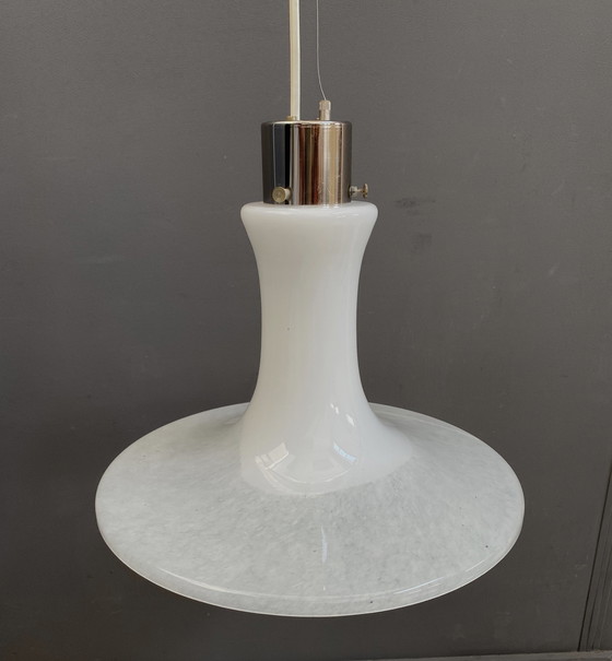 Image 1 of Witte Glazen Hanglamp 1980S