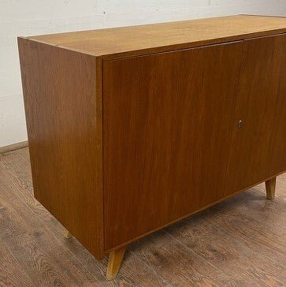 Image 1 of vintage design dressoir U-450 van Jiri Jiroutek