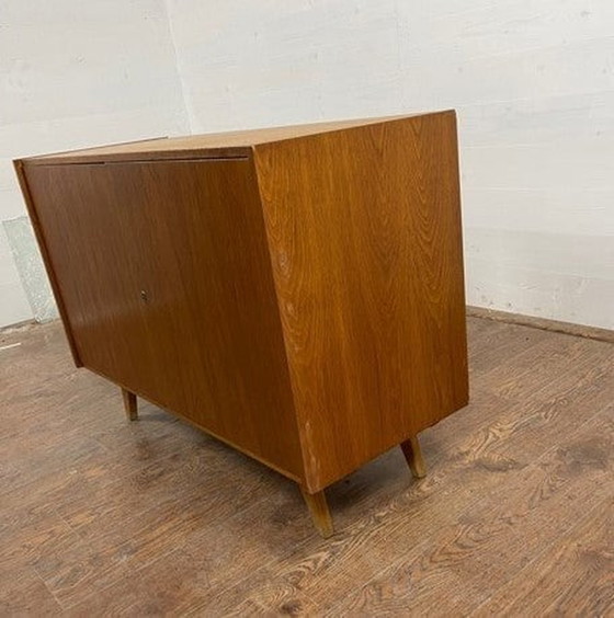 Image 1 of vintage design dressoir U-450 van Jiri Jiroutek