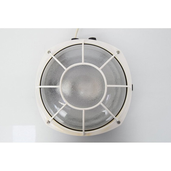 Image 1 of Vintage wandlamp van glas en kunststof, Tsjechië 1960