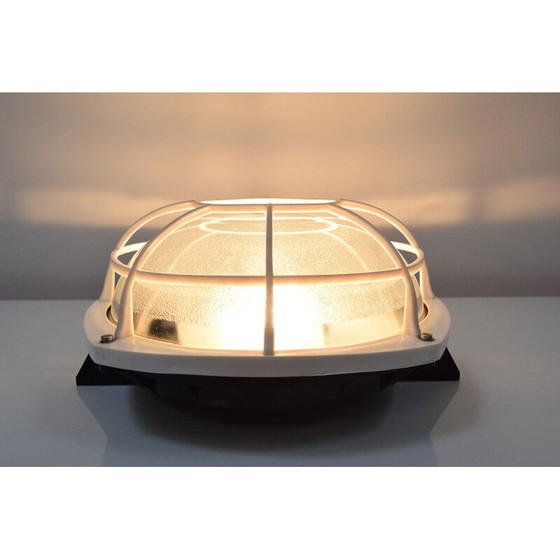 Image 1 of Vintage wandlamp van glas en kunststof, Tsjechië 1960