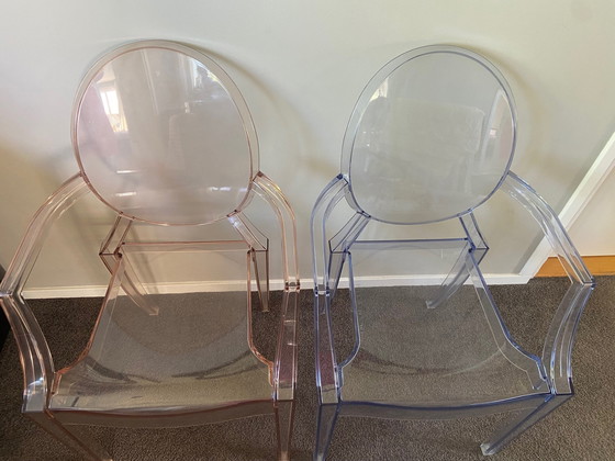 Image 1 of 2x Louis Ghost stoel, design Philippe Starck