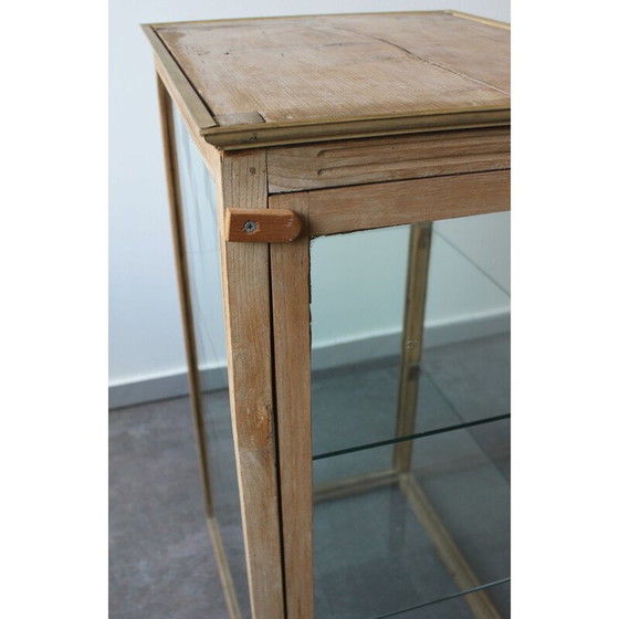 Image 1 of Vintage eiken en glazen toonbankvitrine