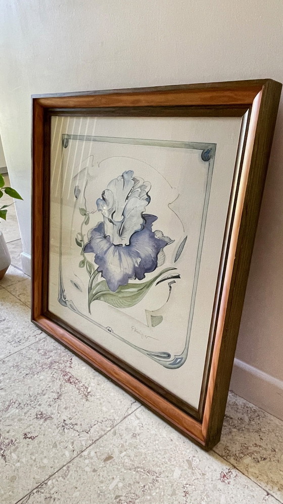 Image 1 of Irisbloem op oud houten inlijstpapier