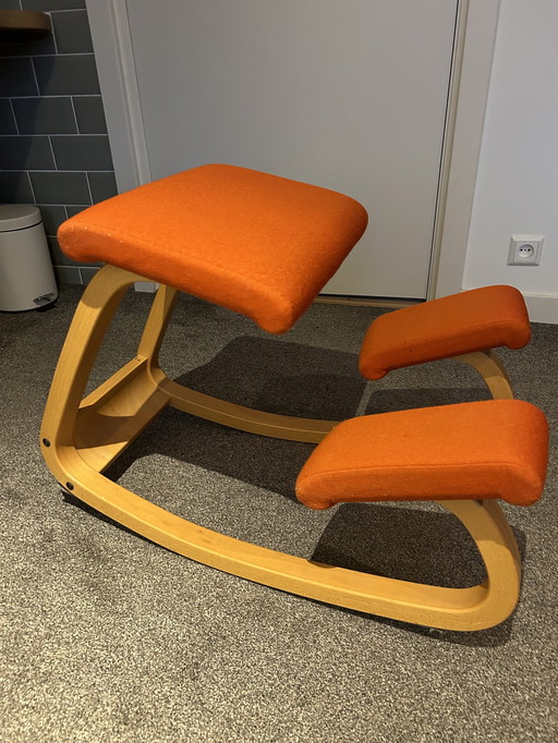 Stokke Kniestoel