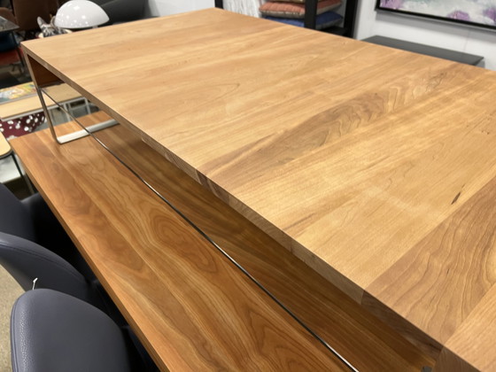 Image 1 of Leolux Aditi salontafel kersen hout