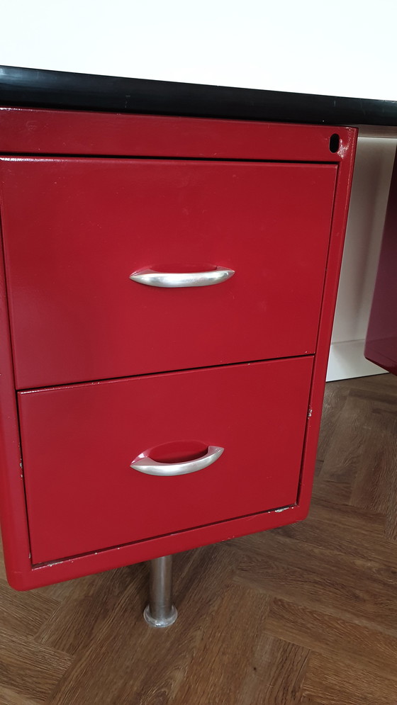 Image 1 of Vintage bureau