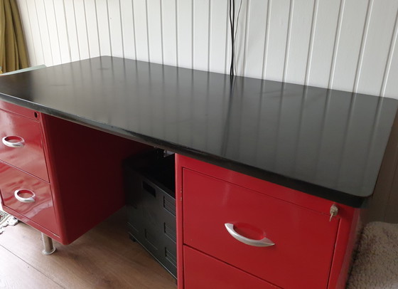 Image 1 of Vintage bureau