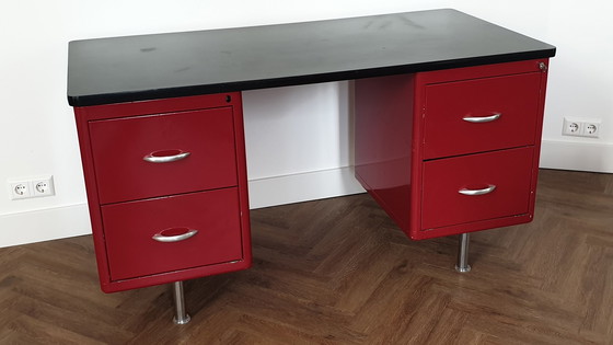 Image 1 of Vintage bureau