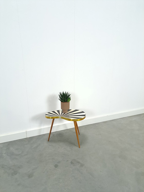 Image 1 of Bijzettafel formica zwart wit niervormig vintage