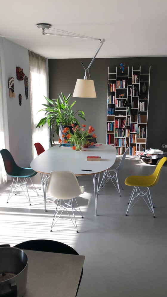 Image 1 of 6x Eames Stoel + eettafel met Fritz Hansen poten