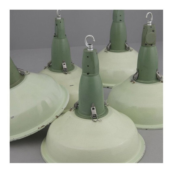 Image 1 of Vintage industriële hanglamp uit het Sovjettijdperk