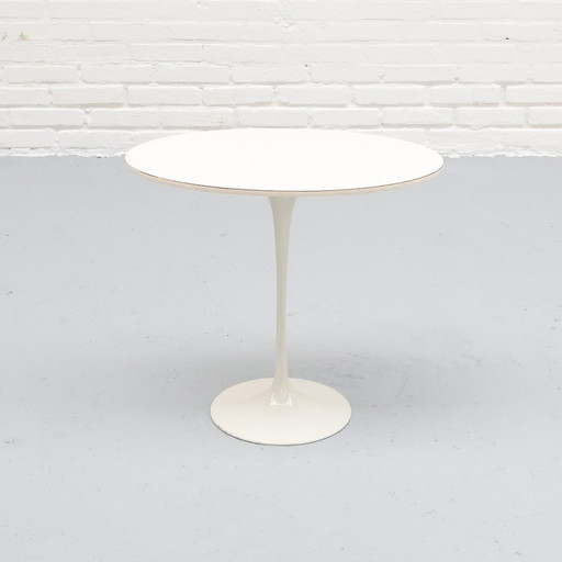 Knoll Tulip Side Table Model 161