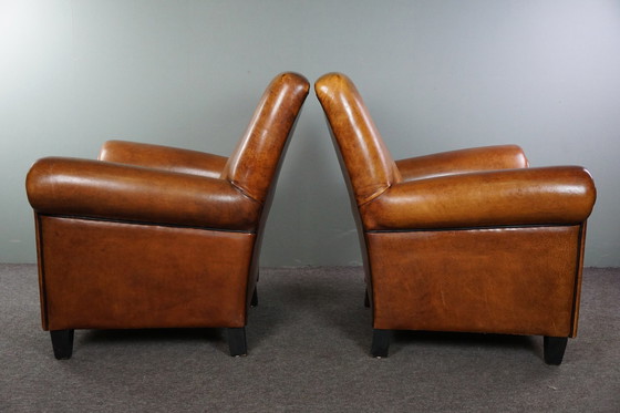 Image 1 of Set van twee grote schapenleren fauteuils/ armchairs