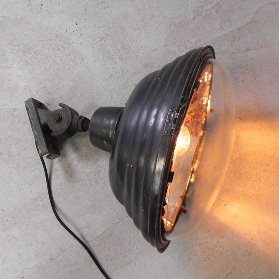 Image 1 of Franse Straatlamp, Wandlamp Koper - Gietijzer, Jaren 30