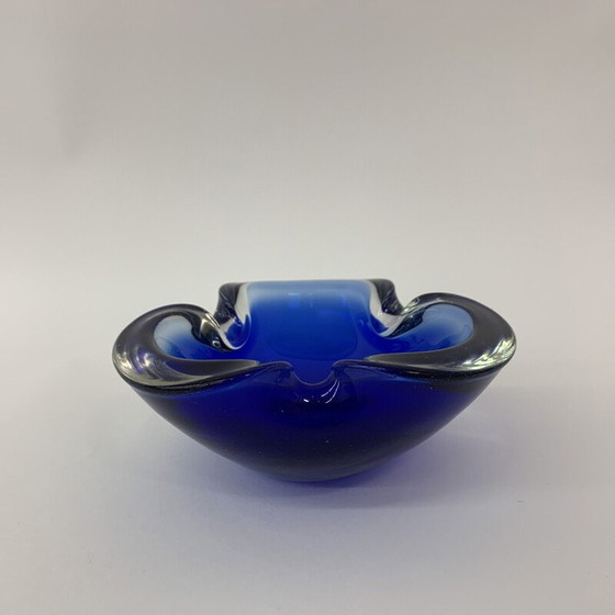 Image 1 of Set van 4 mid century blauwe Murano glazen kommen, 1970