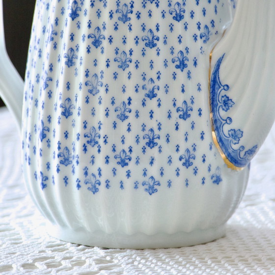 Image 1 of Grote Oscar Shaller Fleur De Lys porseleinen koffiepot uit 1909