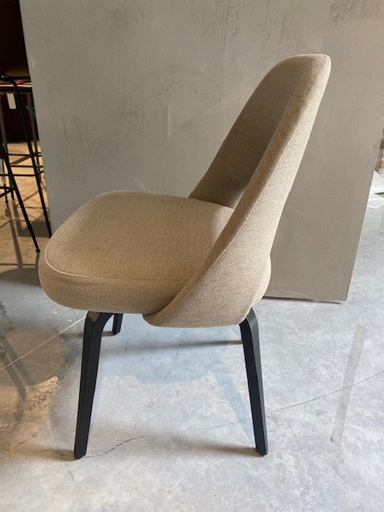 Image 1 of 4x Knoll Saarinen Conference chair