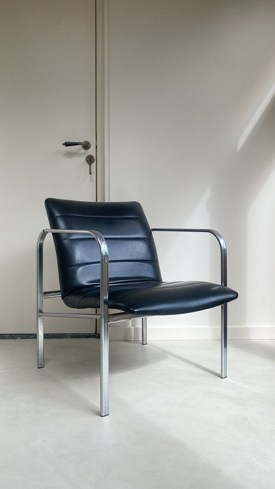 Image 1 of Vintage Chromen Fauteuil Met Zwart Leren Zitting