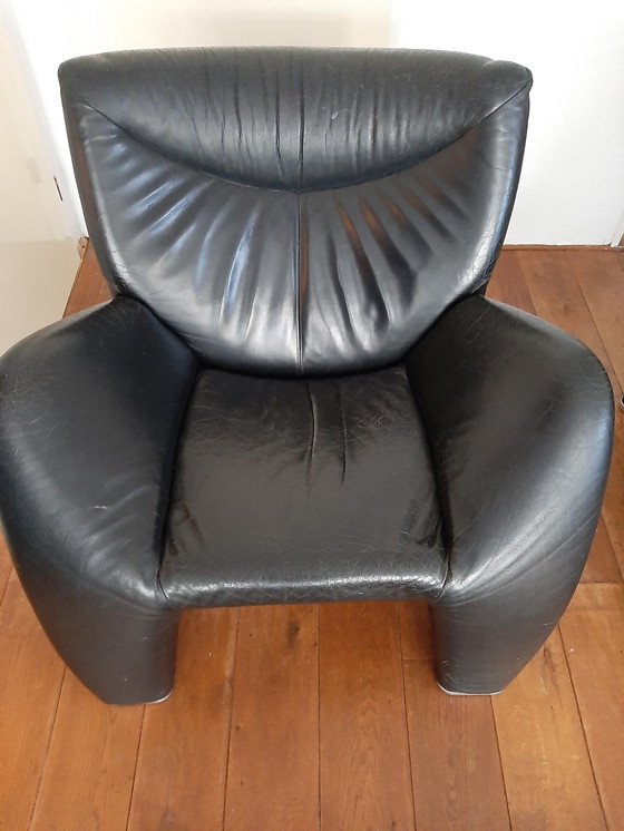 Image 1 of 2x Leolux Echnaton fauteuils, per stuk 125 euro 