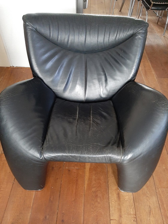 Image 1 of 2x Leolux Echnaton fauteuils, per stuk 125 euro 