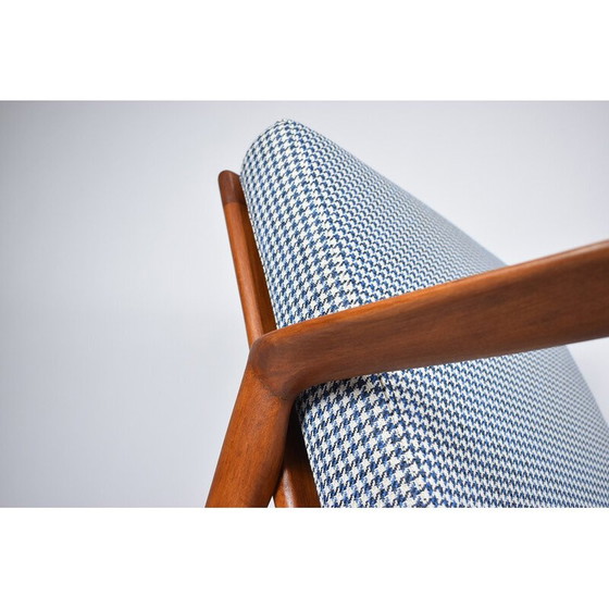 Image 1 of Vintage houndstooth fauteuil in teakhoutbeits en stof voor Swarzędz, 1960