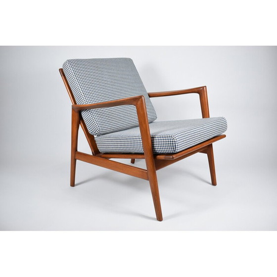 Image 1 of Vintage houndstooth fauteuil in teakhoutbeits en stof voor Swarzędz, 1960