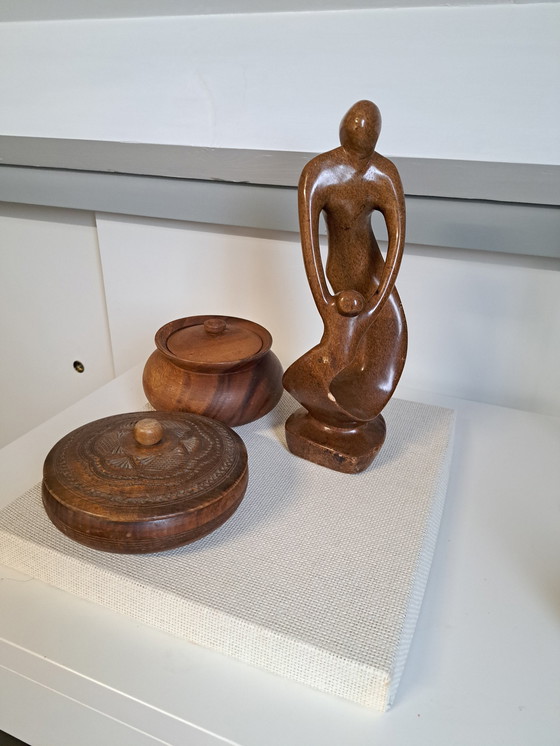 Image 1 of Sculptuur Ouder En Kind