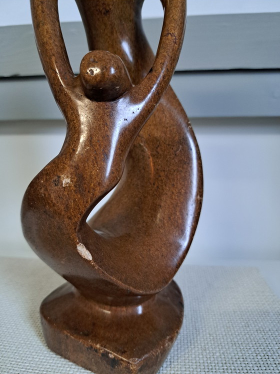 Image 1 of Sculptuur Ouder En Kind