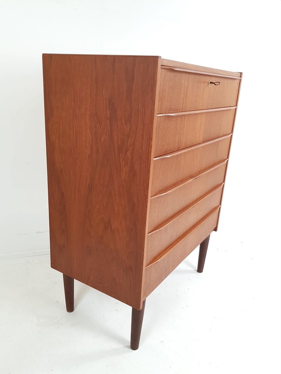 Image 1 of Vintage Deense ladekast | chest of drawers 