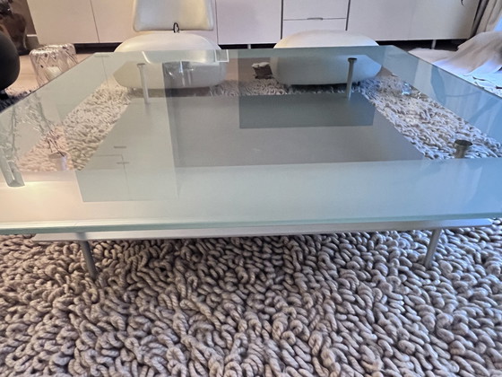 Image 1 of Ligne Roset tafel glazen salon