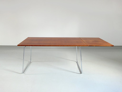 Zeldzame minimalistische tafel ontworpen door Kurt S Rungsøe voor Tynes Møbelfabrikk, Noorwegen 1960.