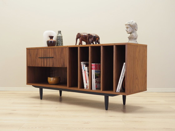 Image 1 of Walnotenhouten dressoir, Scandinavisch ontwerp