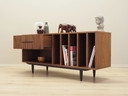 Walnotenhouten dressoir, Scandinavisch ontwerp