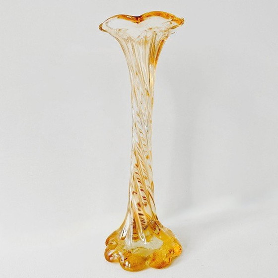 Image 1 of Vintage Murano gedraaid vaasje zalmroze iriserend glas