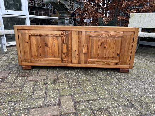 Jaren zestig dressoir, massief grenen 