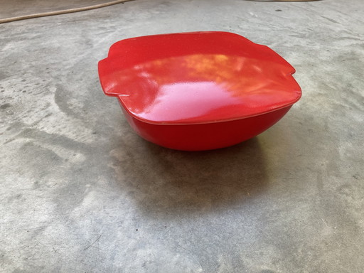 Rode Pyrex Ovenschaal  -  USA jaren 50